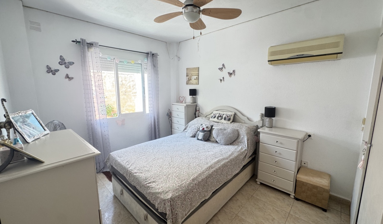 Resale - Detached Villa - Villamartín