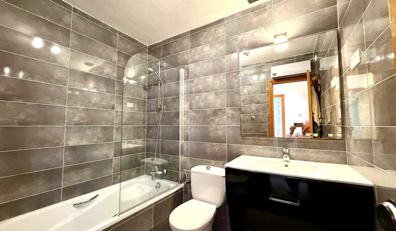 Resale - Detached Villa - Villamartín