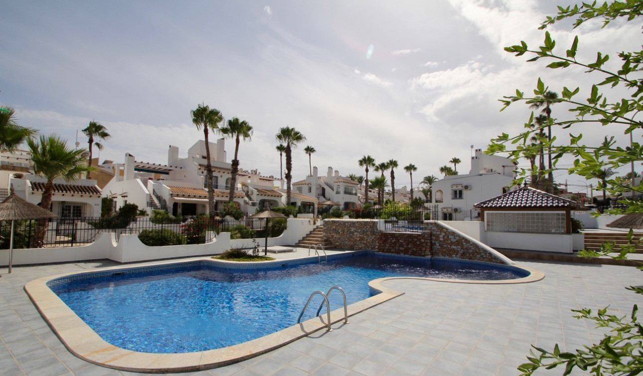 Resale - Detached Villa - Villamartín