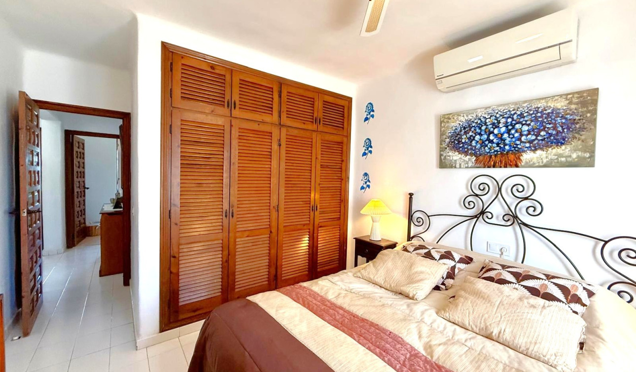 Resale - Detached Villa - Villamartín