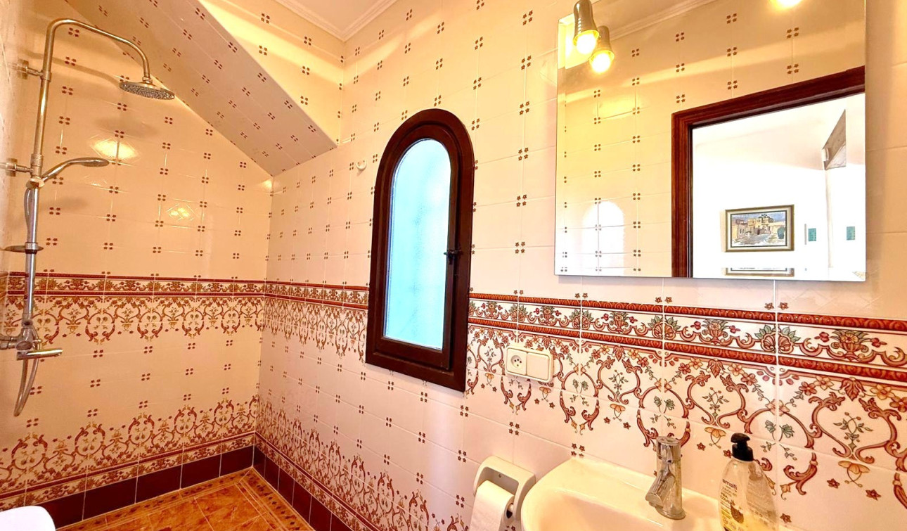 Resale - Detached Villa - Villamartín