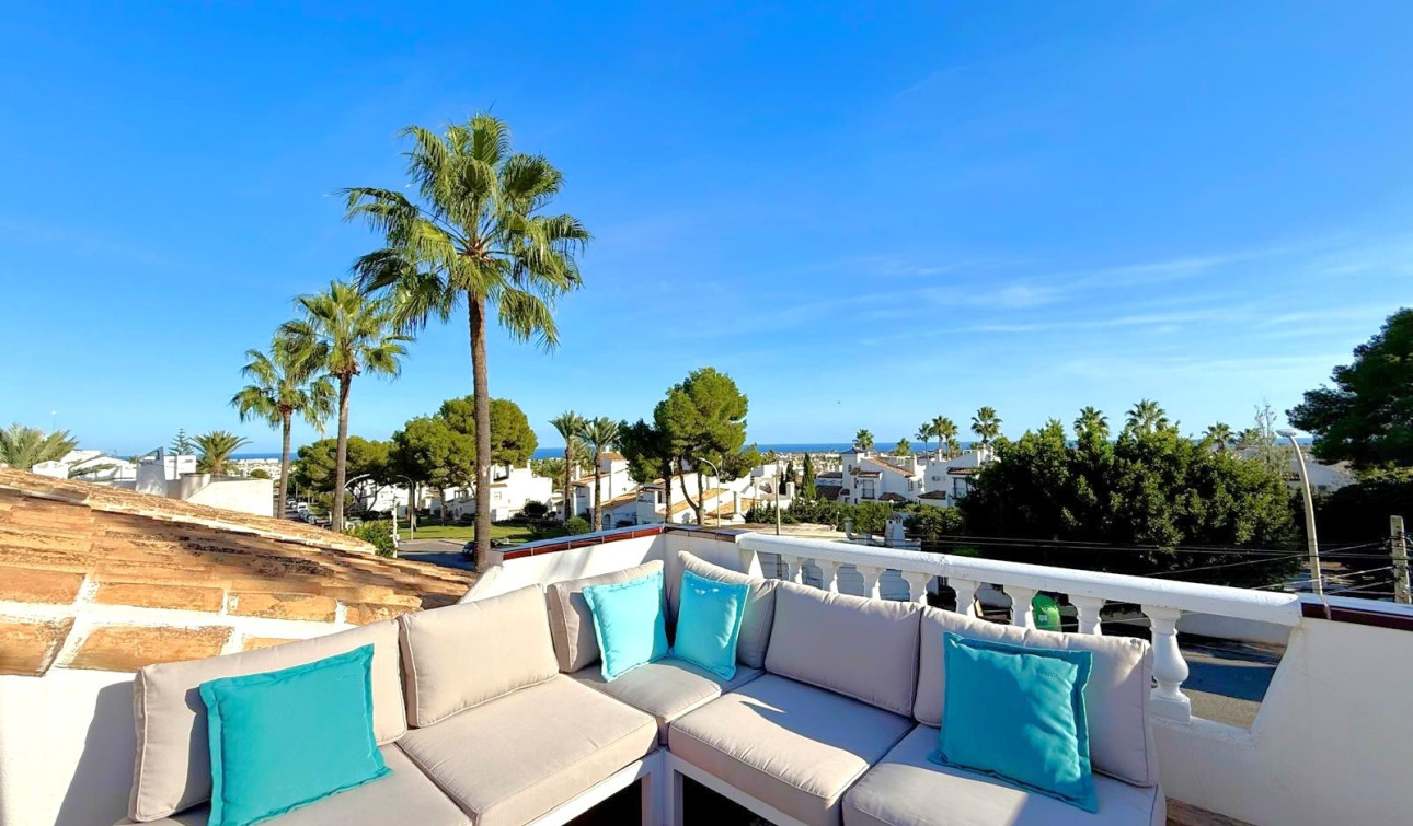 Resale - Detached Villa - Villamartín