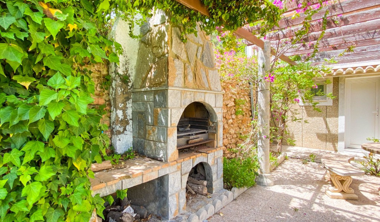 Resale - Detached Villa - Villamartín