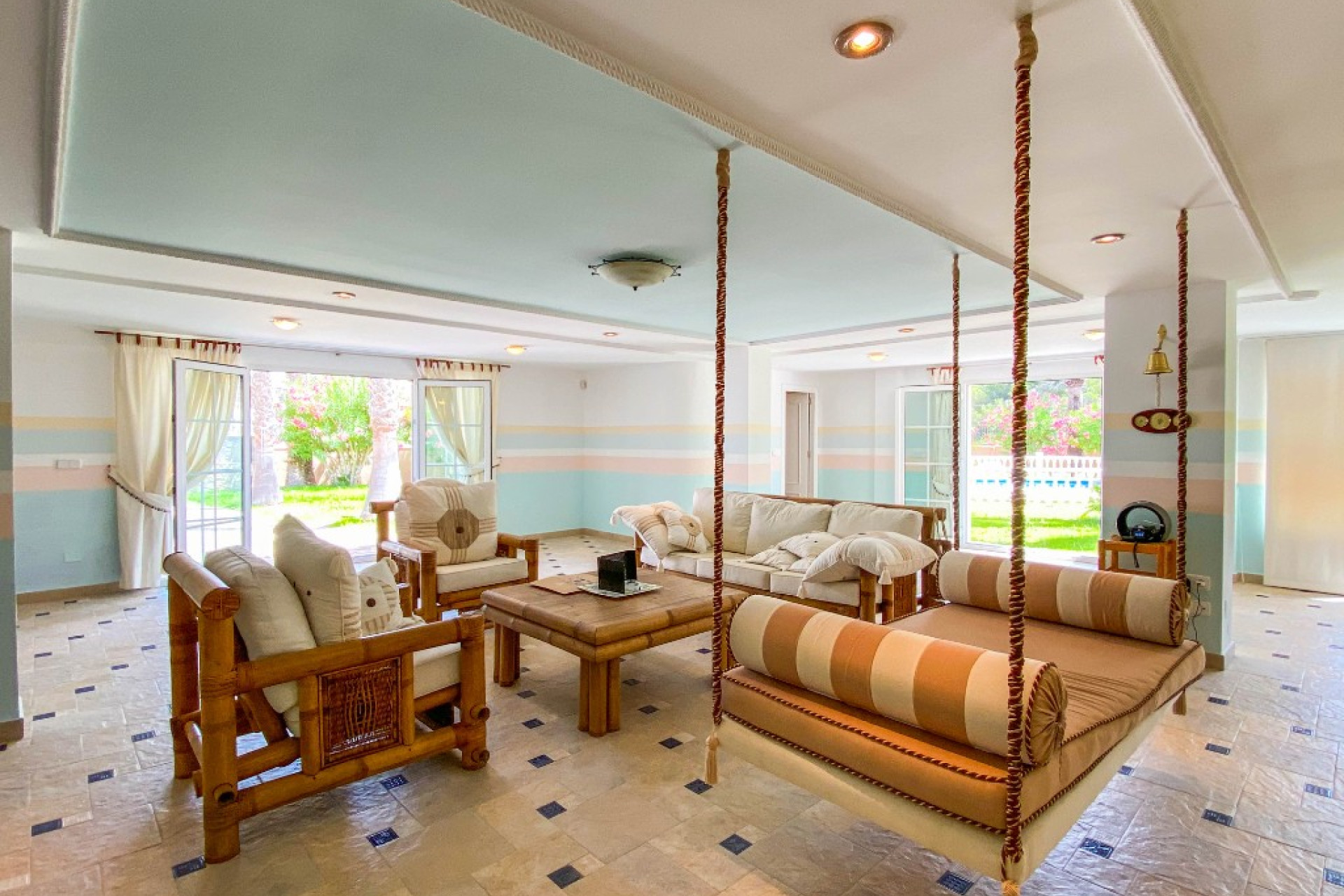 Resale - Detached Villa - Villamartín