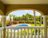 Resale - Detached Villa - Villamartín
