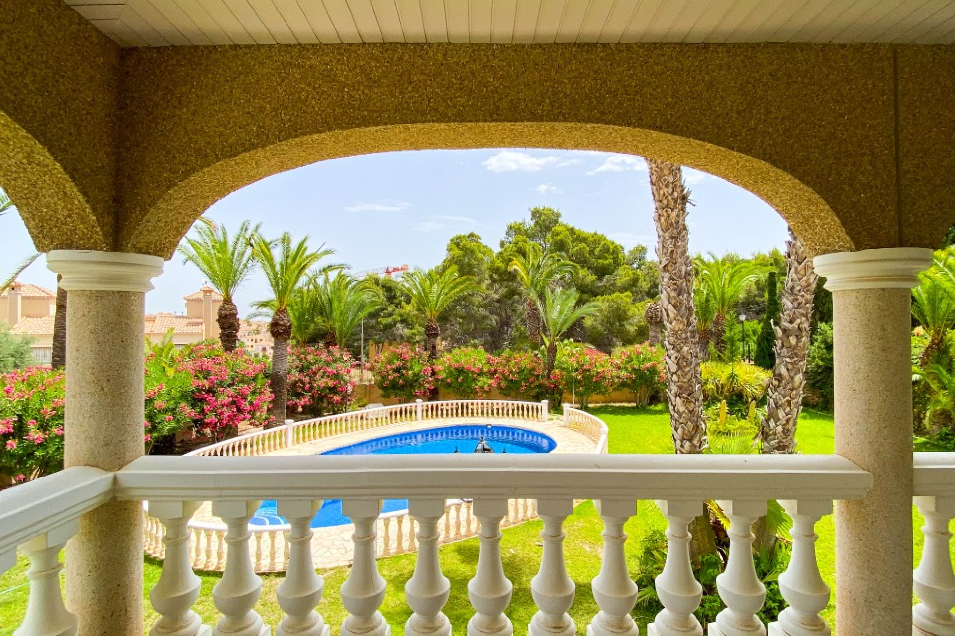 Resale - Detached Villa - Villamartín