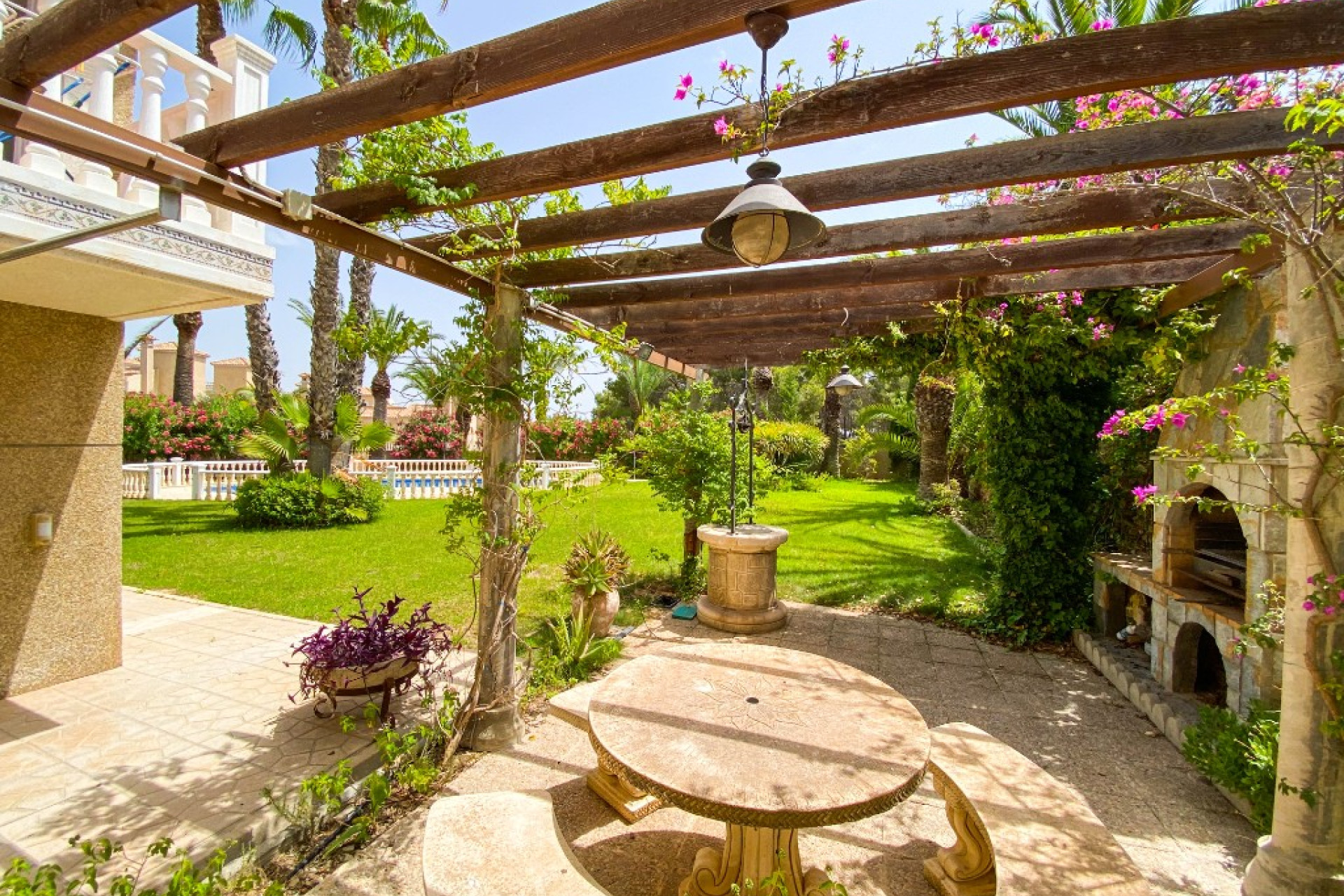 Resale - Detached Villa - Villamartín