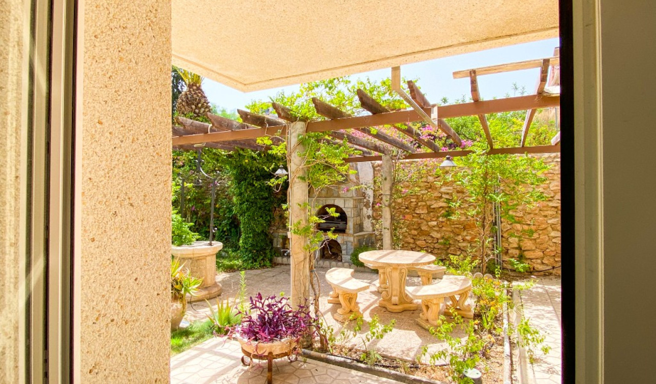 Resale - Detached Villa - Villamartín