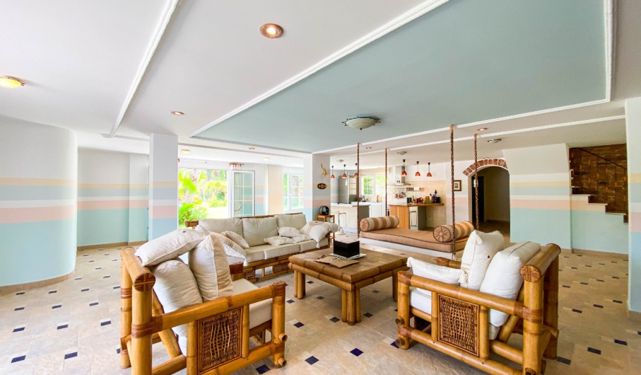 Resale - Detached Villa - Villamartín