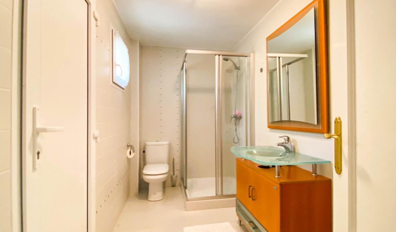 Resale - Detached Villa - Villamartín