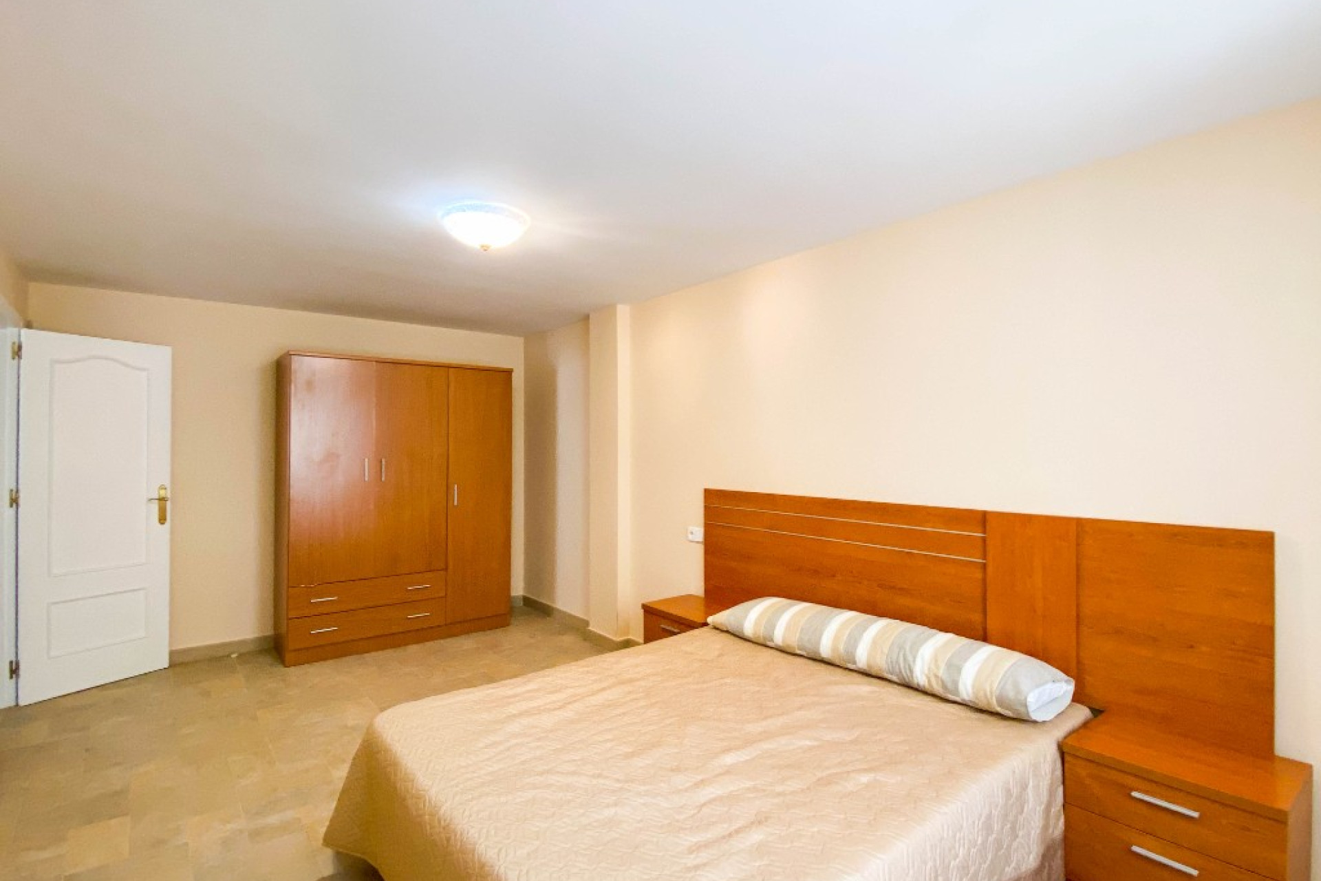 Resale - Detached Villa - Villamartín