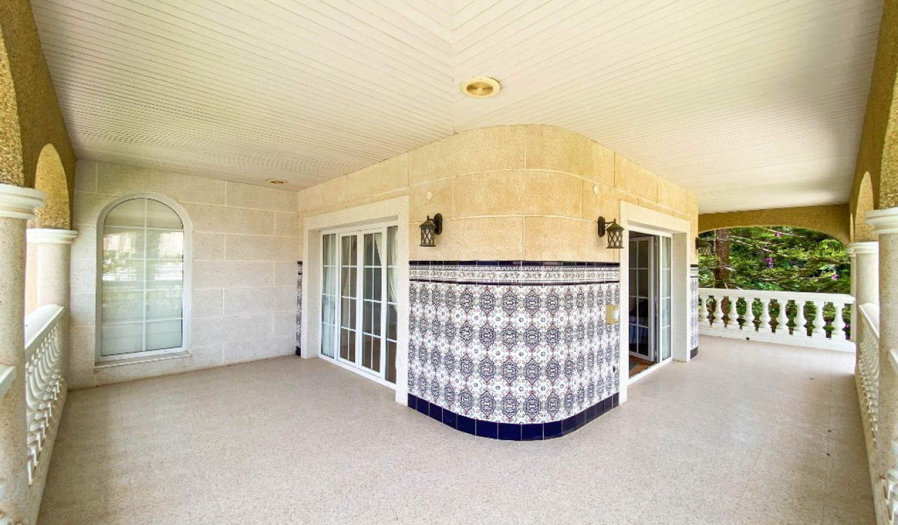 Resale - Detached Villa - Villamartín