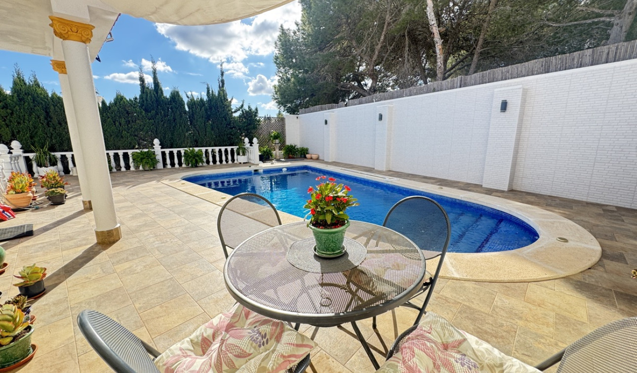 Resale - Detached Villa - Villamartín