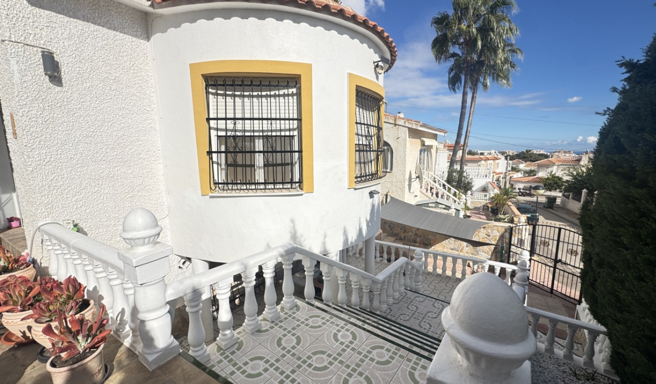 Resale - Detached Villa - Villamartín