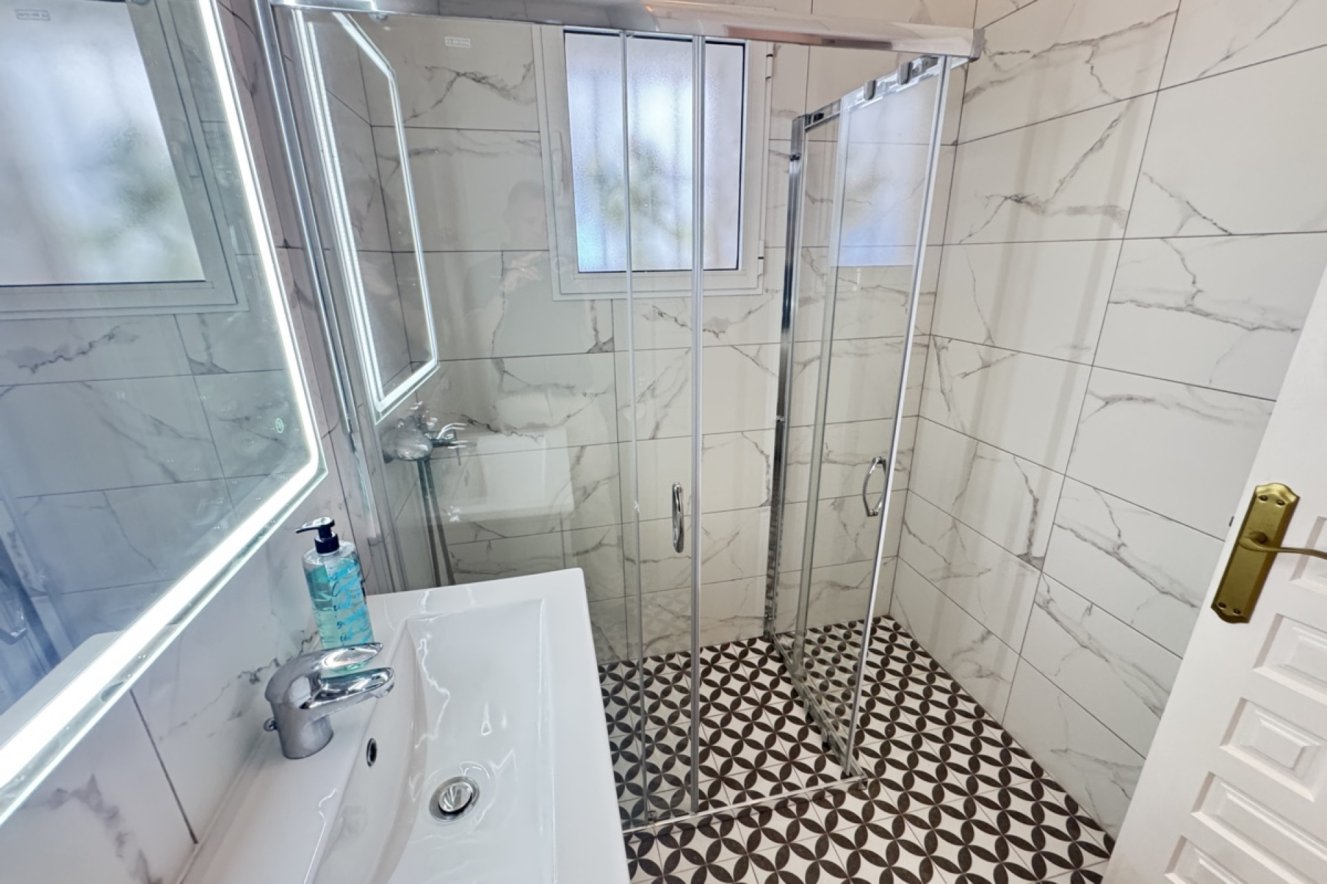 Resale - Detached Villa - Villamartín