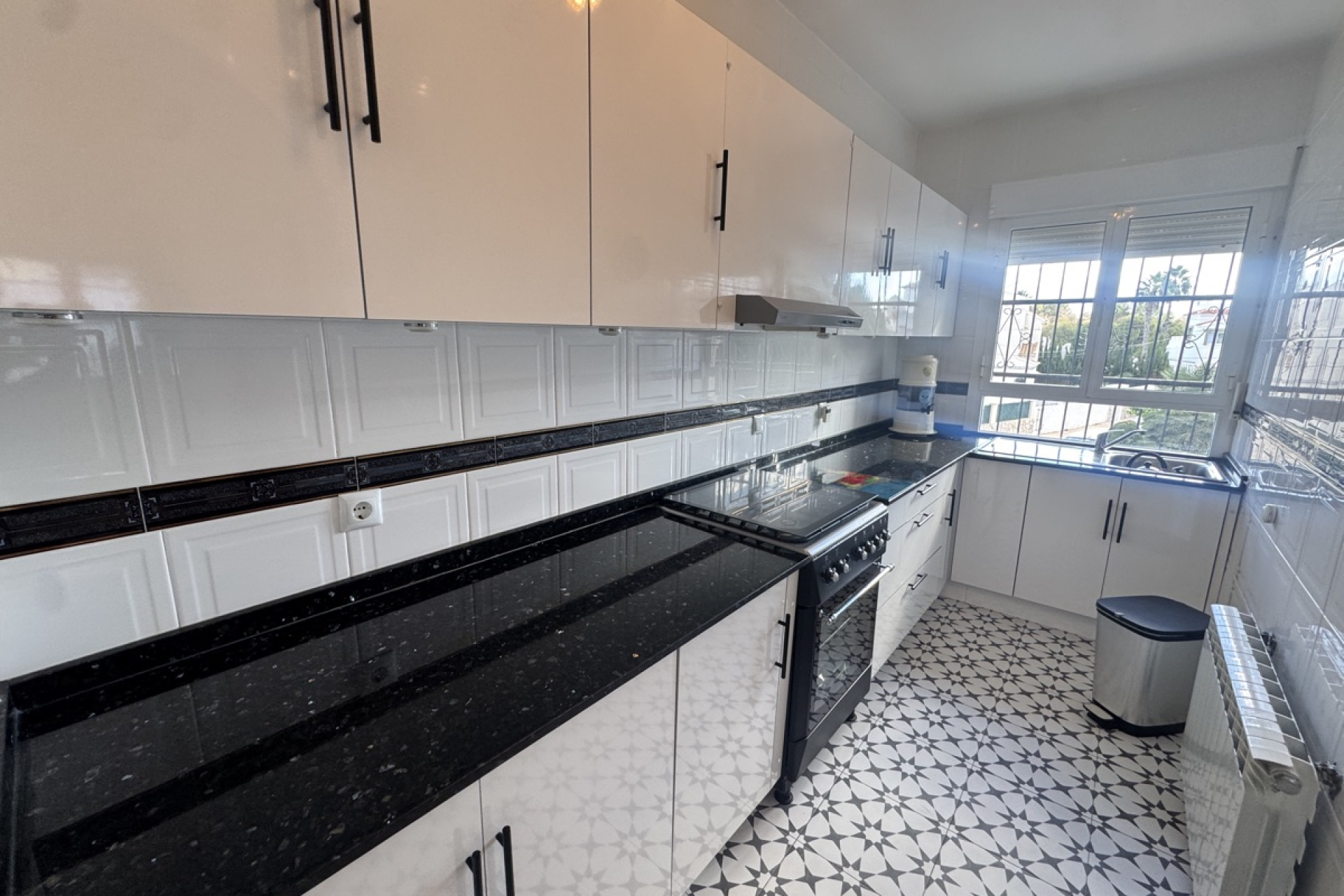 Resale - Detached Villa - Villamartín