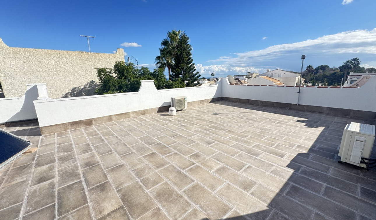 Resale - Detached Villa - Villamartín