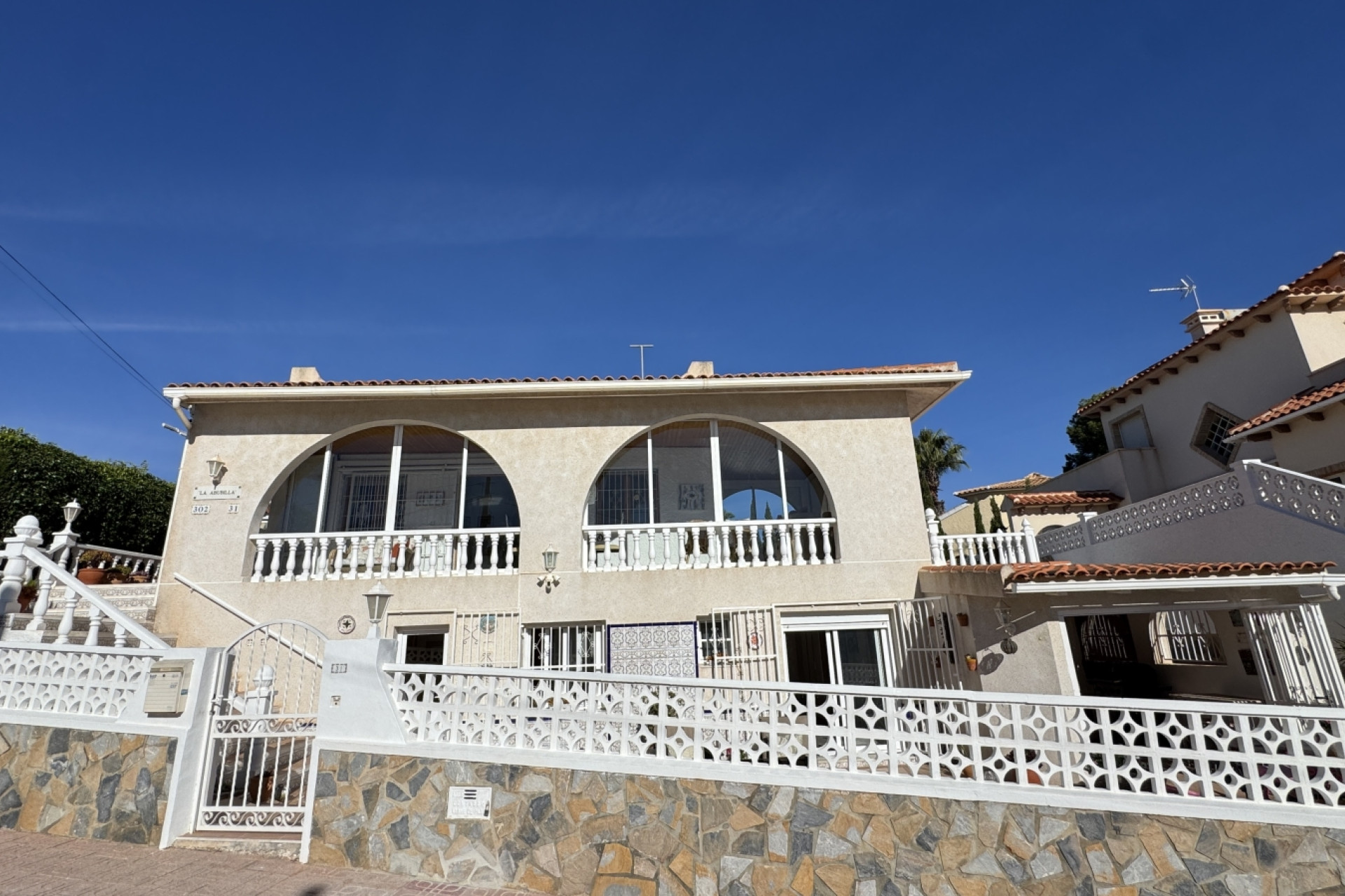 Resale - Detached Villa - Villamartín