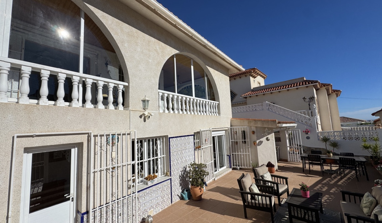 Resale - Detached Villa - Villamartín