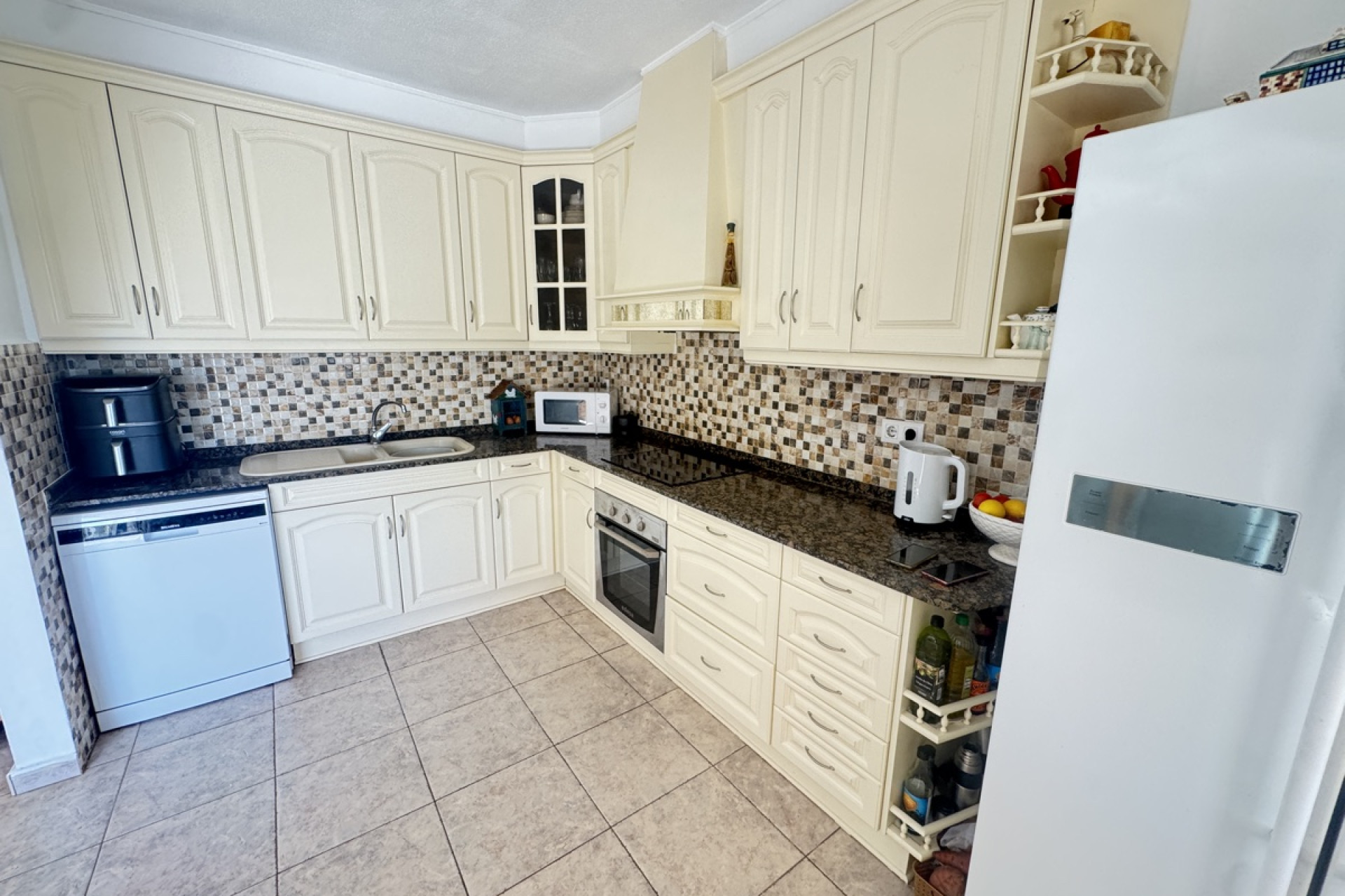 Resale - Detached Villa - Villamartín