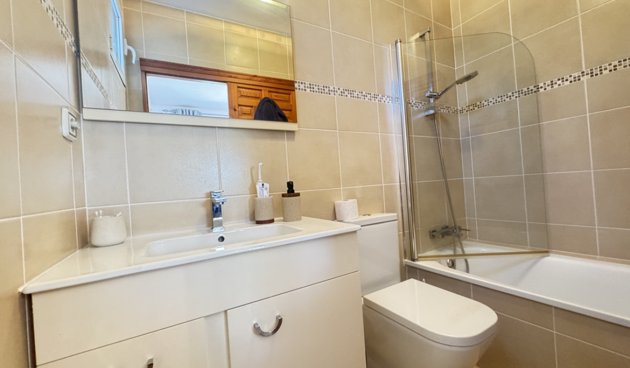 Resale - Detached Villa - Villamartín