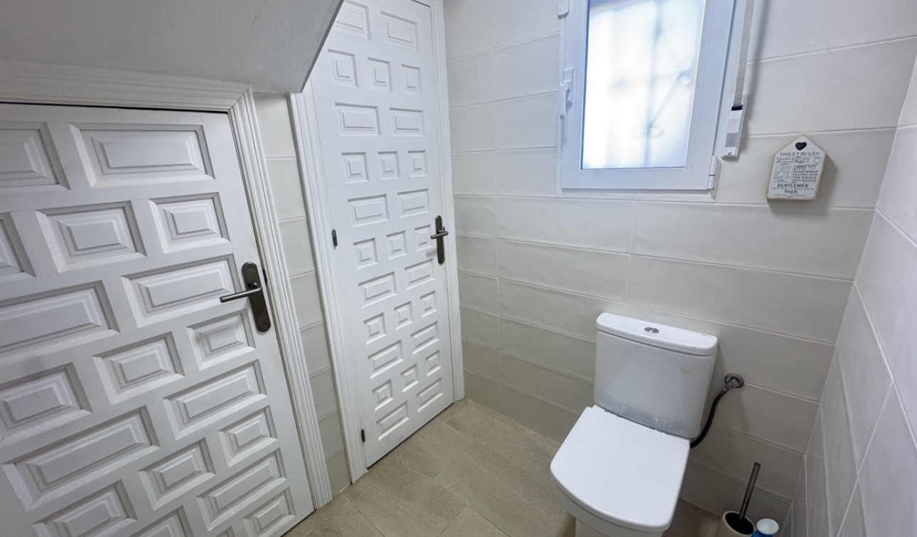 Resale - Detached Villa - Villamartín