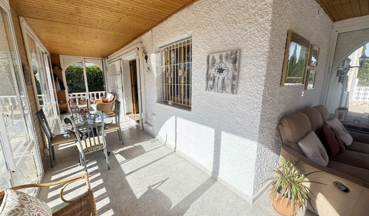 Resale - Detached Villa - Villamartín
