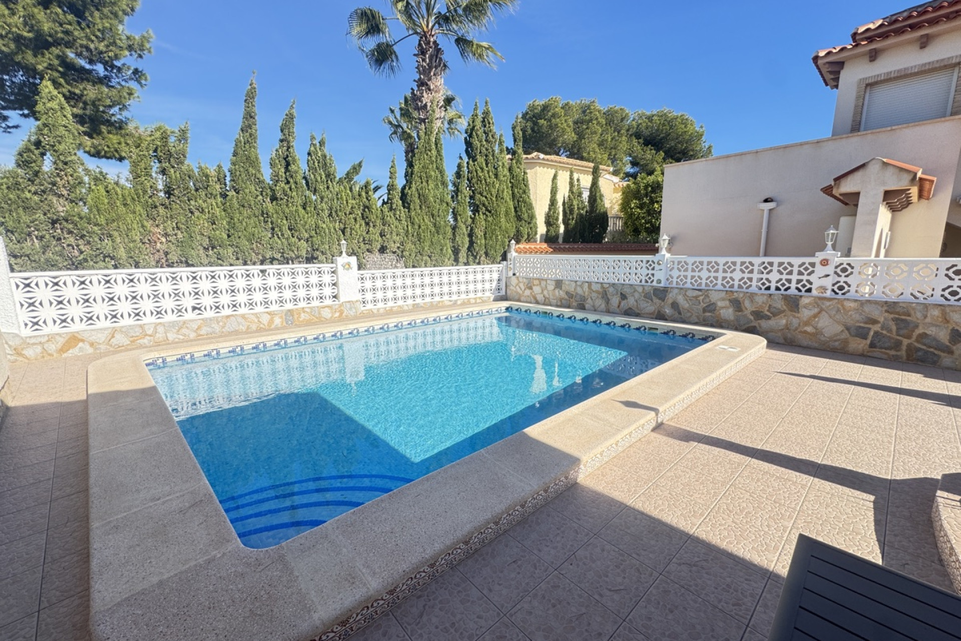 Resale - Detached Villa - Villamartín