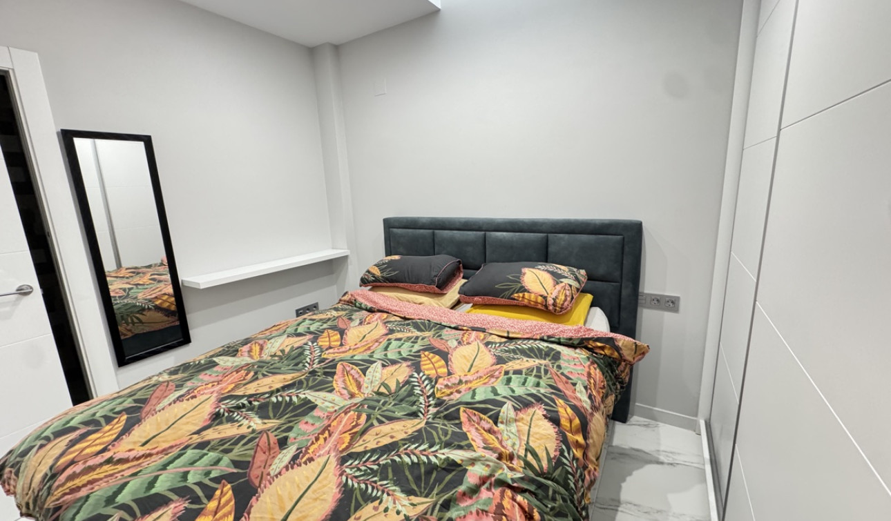 Resale - Detached Villa - Villamartín