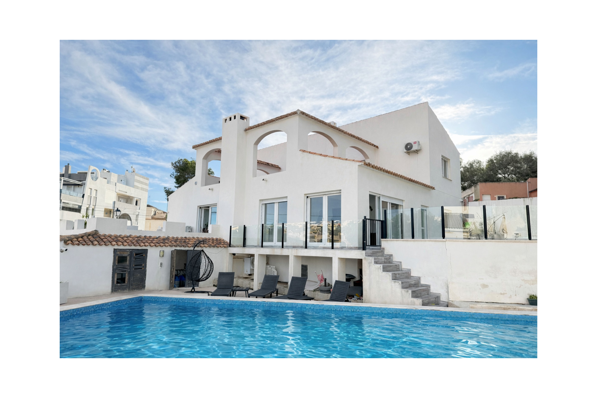 Resale - Detached Villa - Villamartín