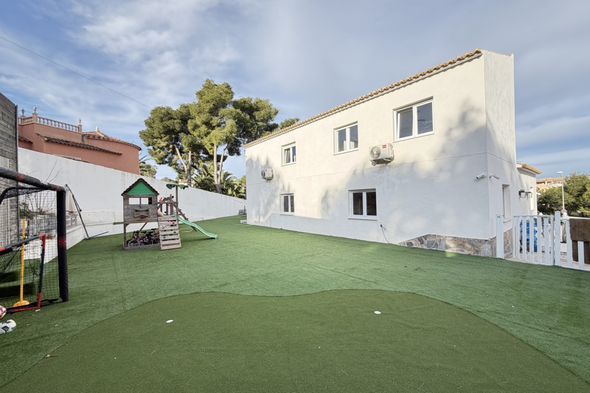 Resale - Detached Villa - Villamartín