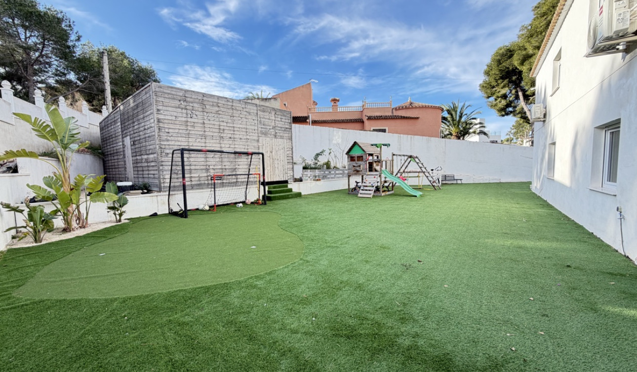 Resale - Detached Villa - Villamartín