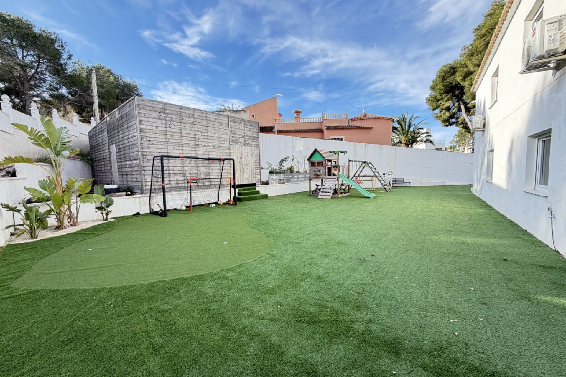 Resale - Detached Villa - Villamartín