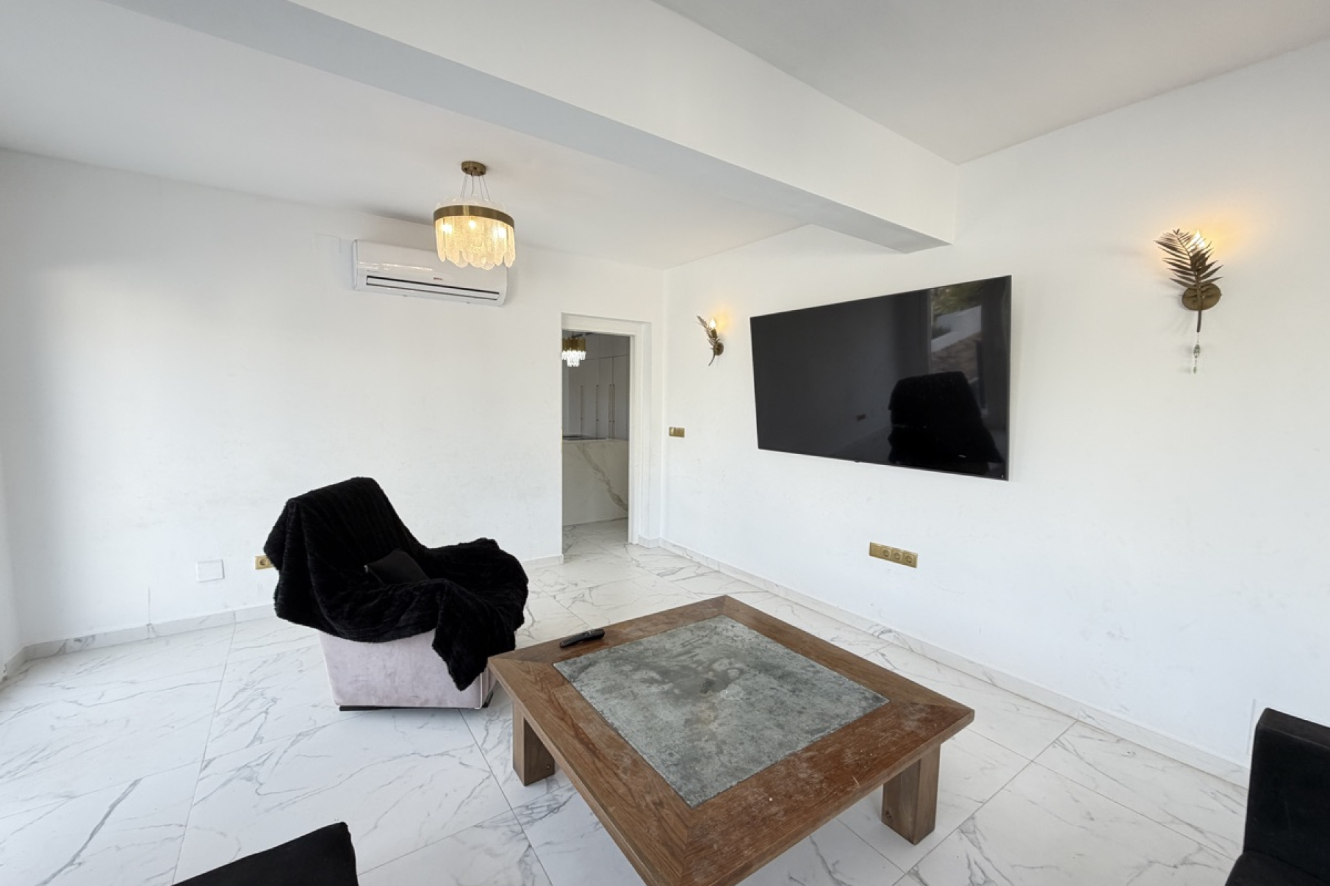 Resale - Detached Villa - Villamartín