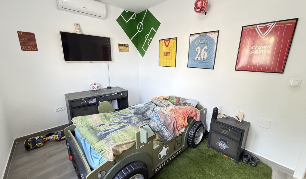 Resale - Detached Villa - Villamartín