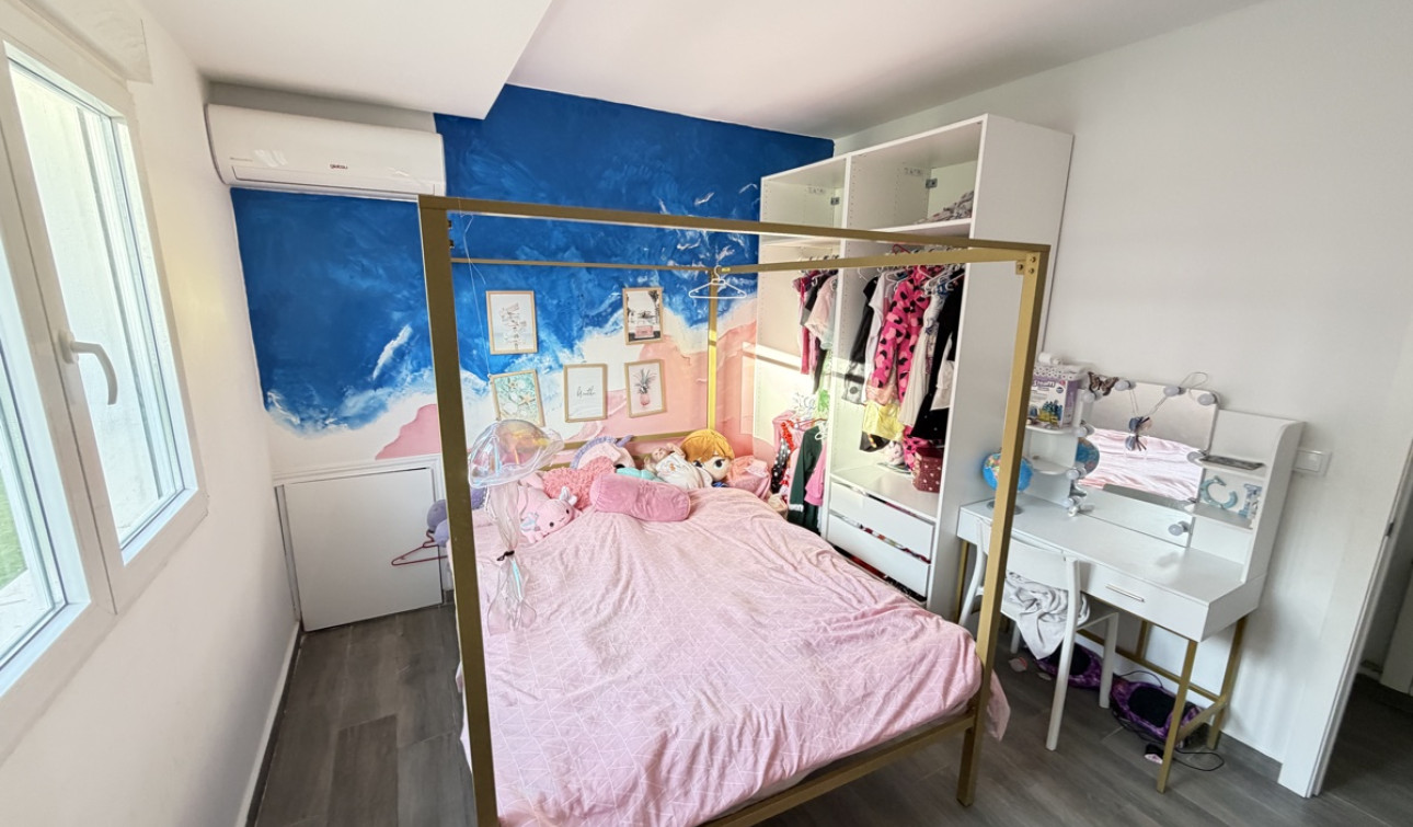 Resale - Detached Villa - Villamartín