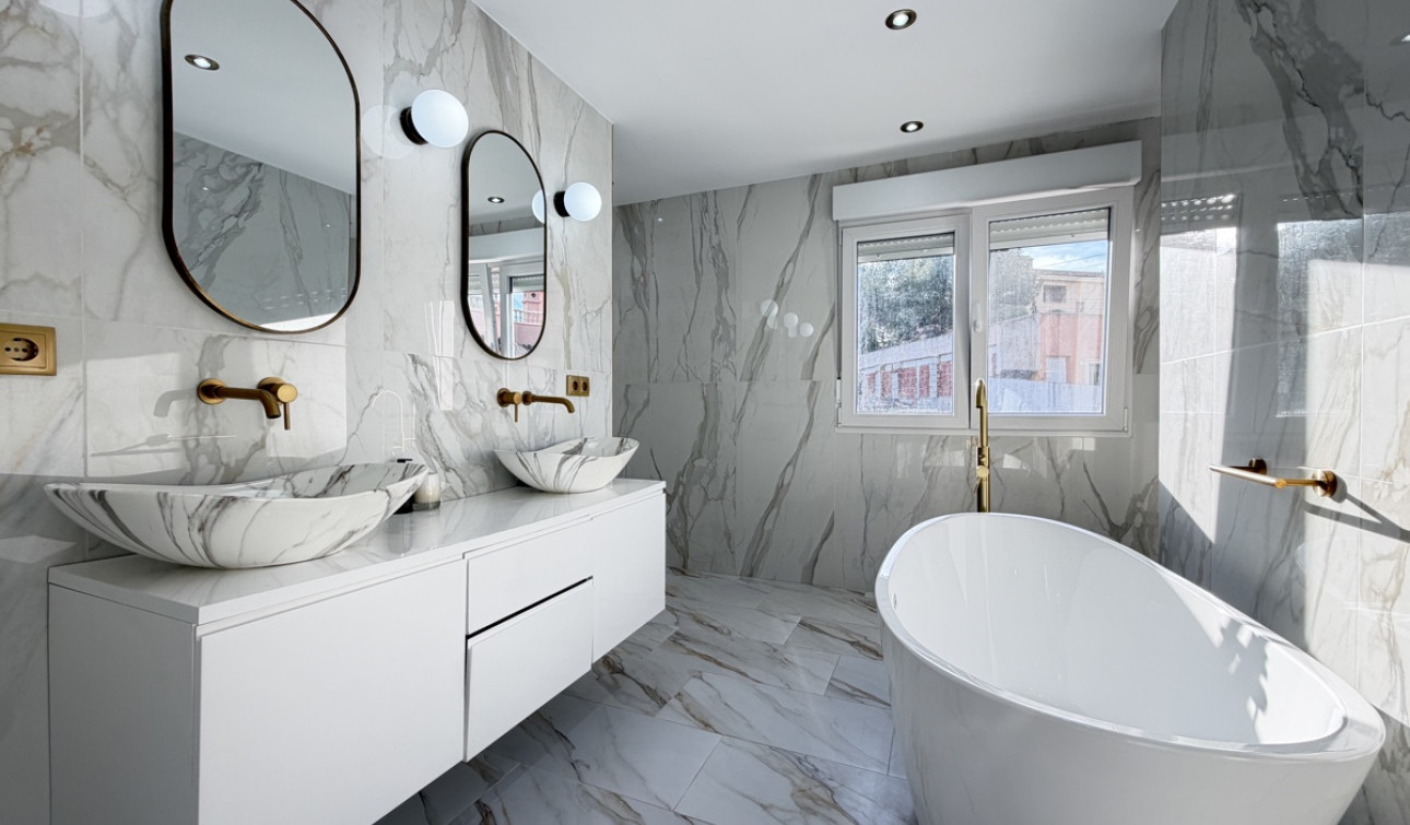 Resale - Detached Villa - Villamartín