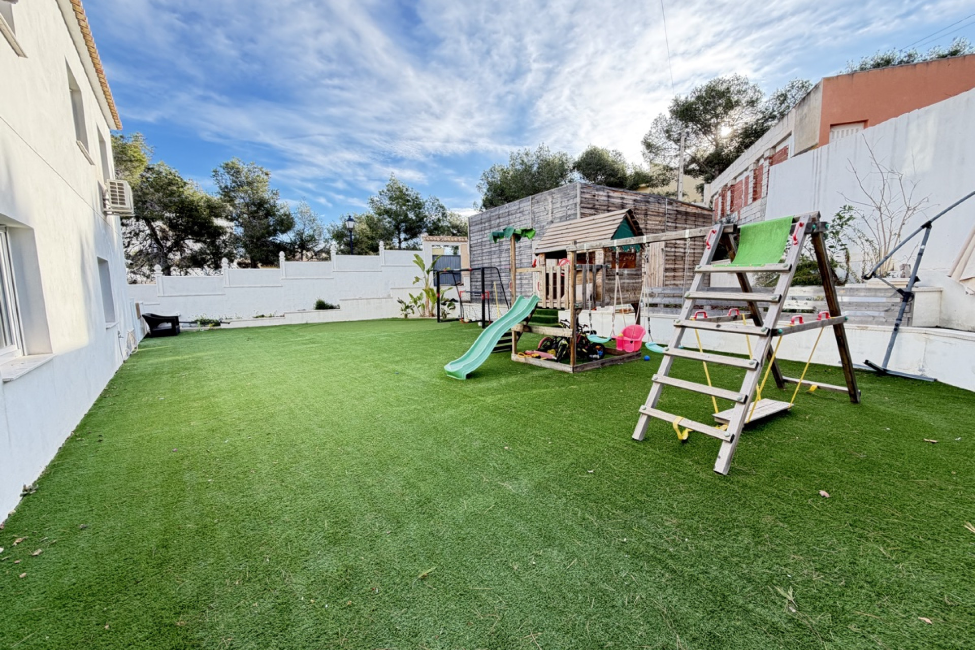 Resale - Detached Villa - Villamartín