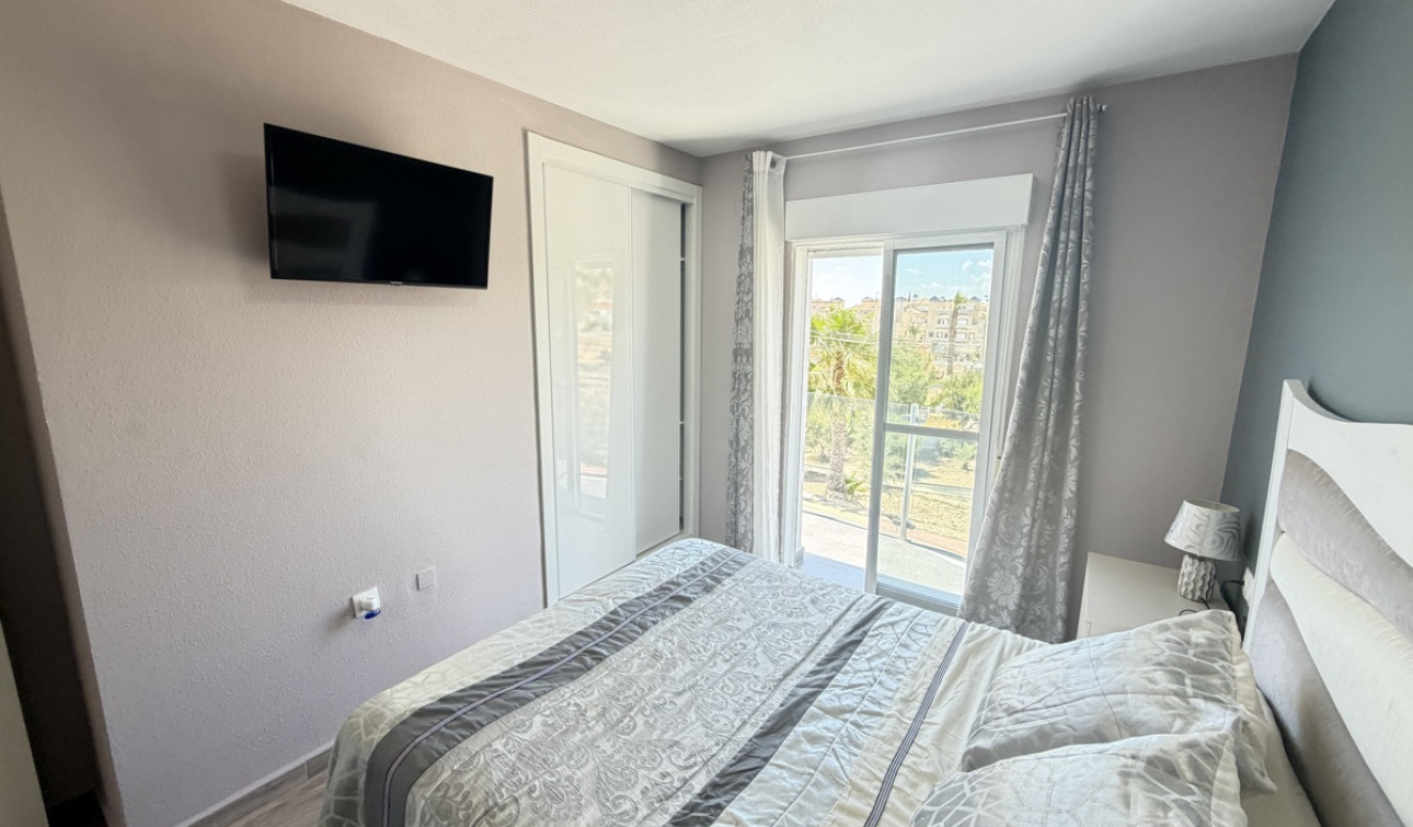 Resale - Detached Villa - Villamartín
