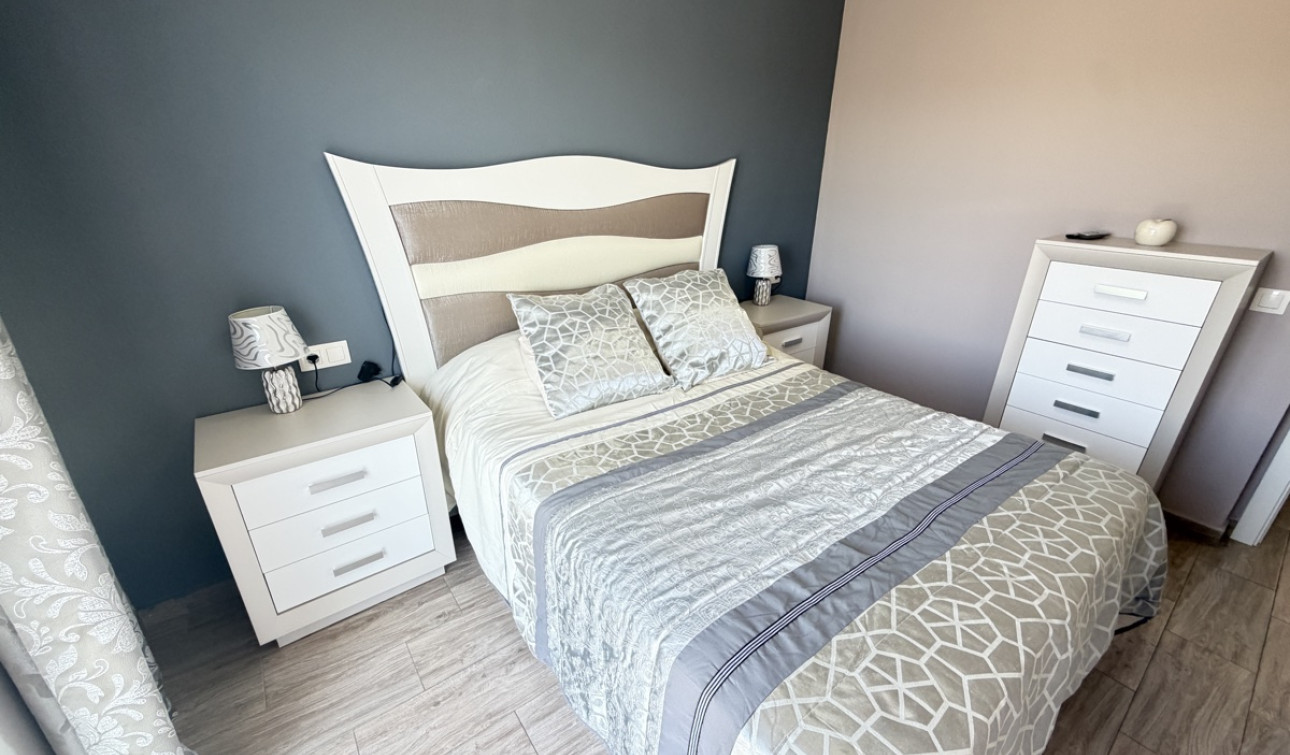 Resale - Detached Villa - Villamartín