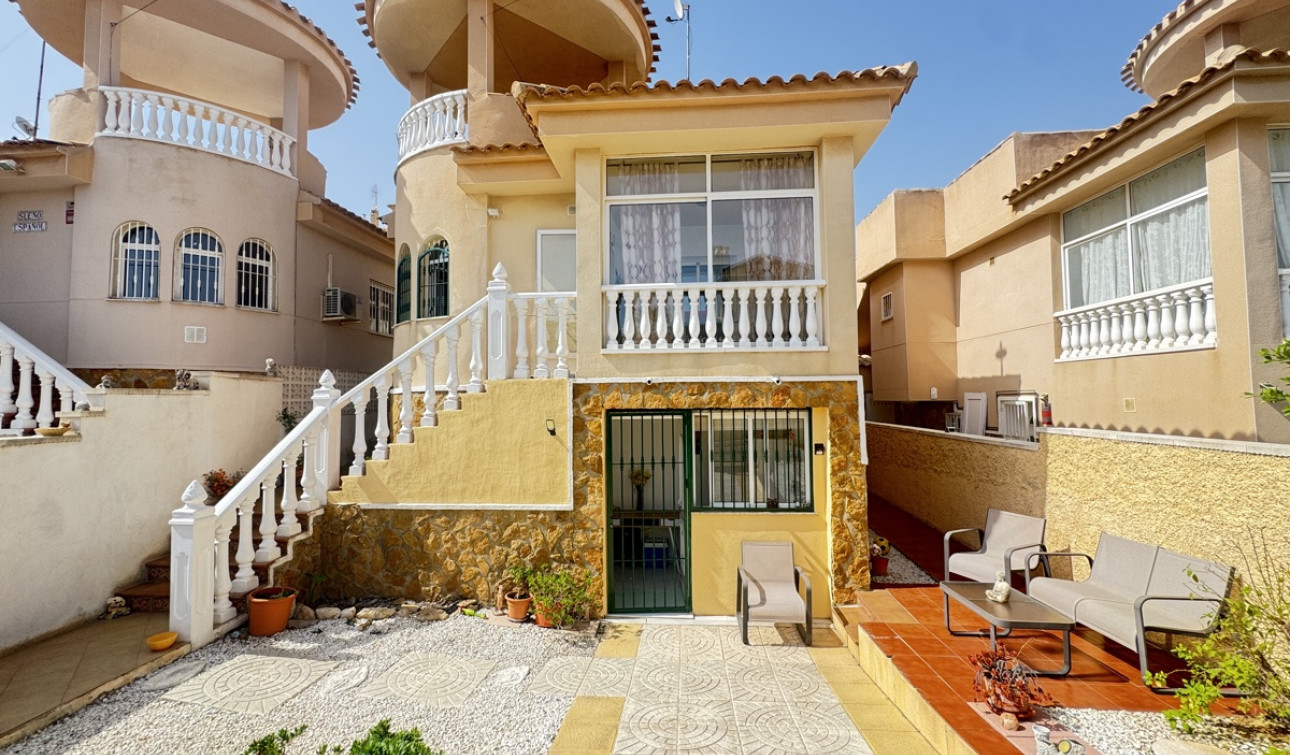 Resale - Detached Villa - Villamartín