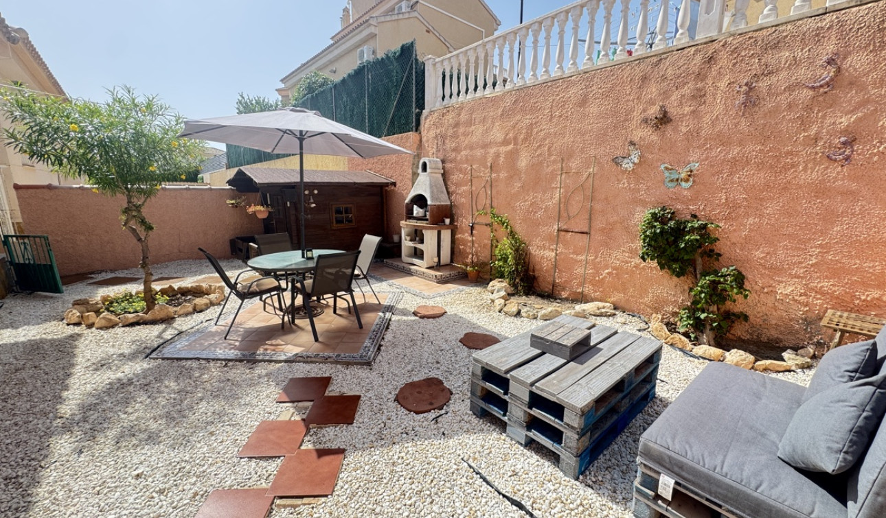 Resale - Detached Villa - Villamartín