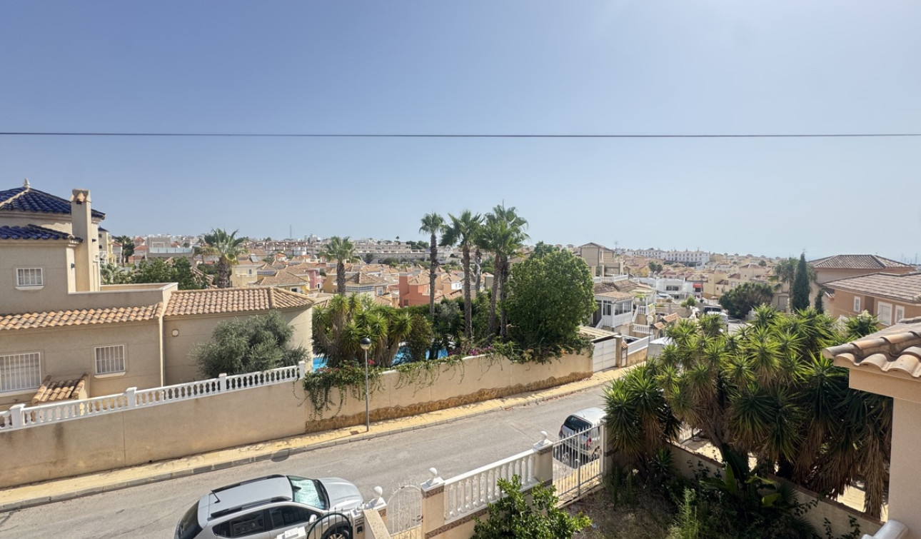 Resale - Detached Villa - Villamartín
