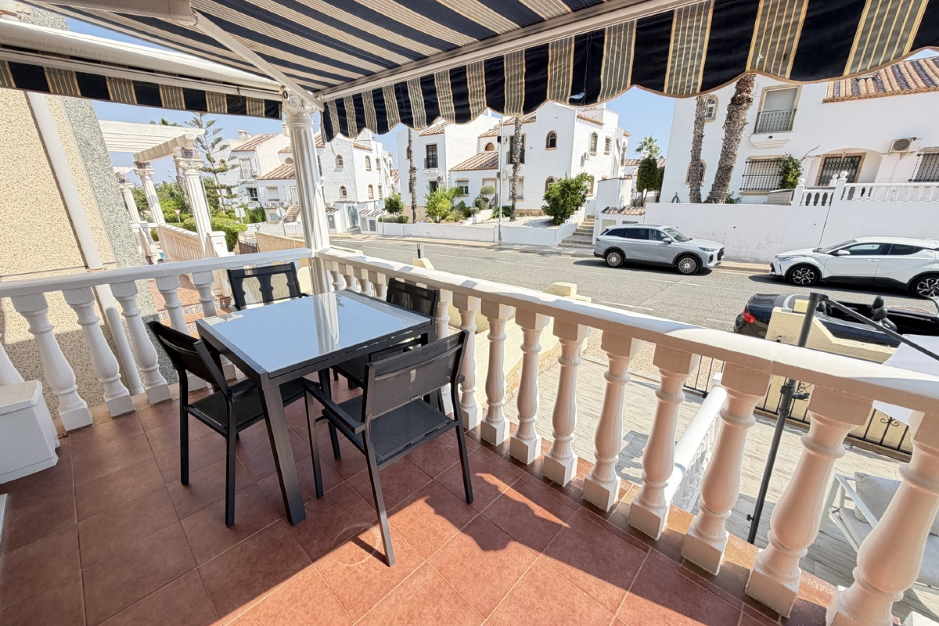 Resale - Detached Villa - Villamartín