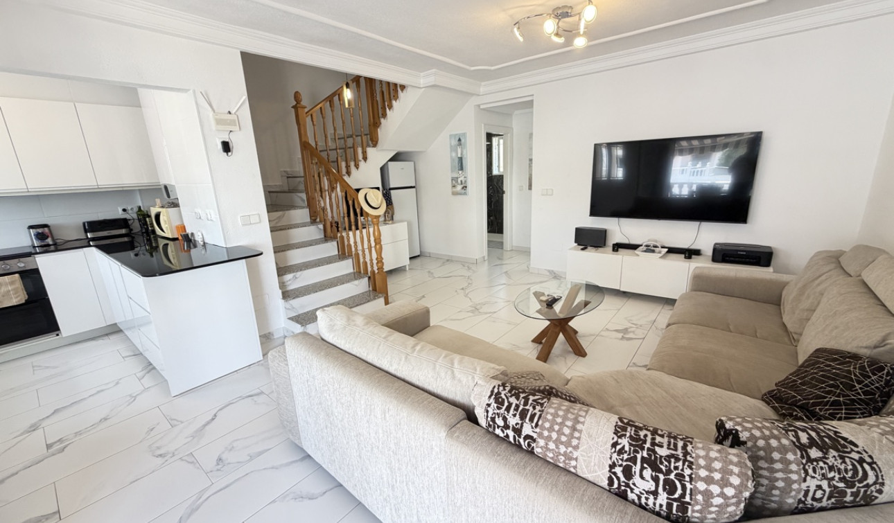Resale - Detached Villa - Villamartín