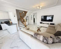 Resale - Detached Villa - Villamartín