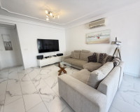 Resale - Detached Villa - Villamartín
