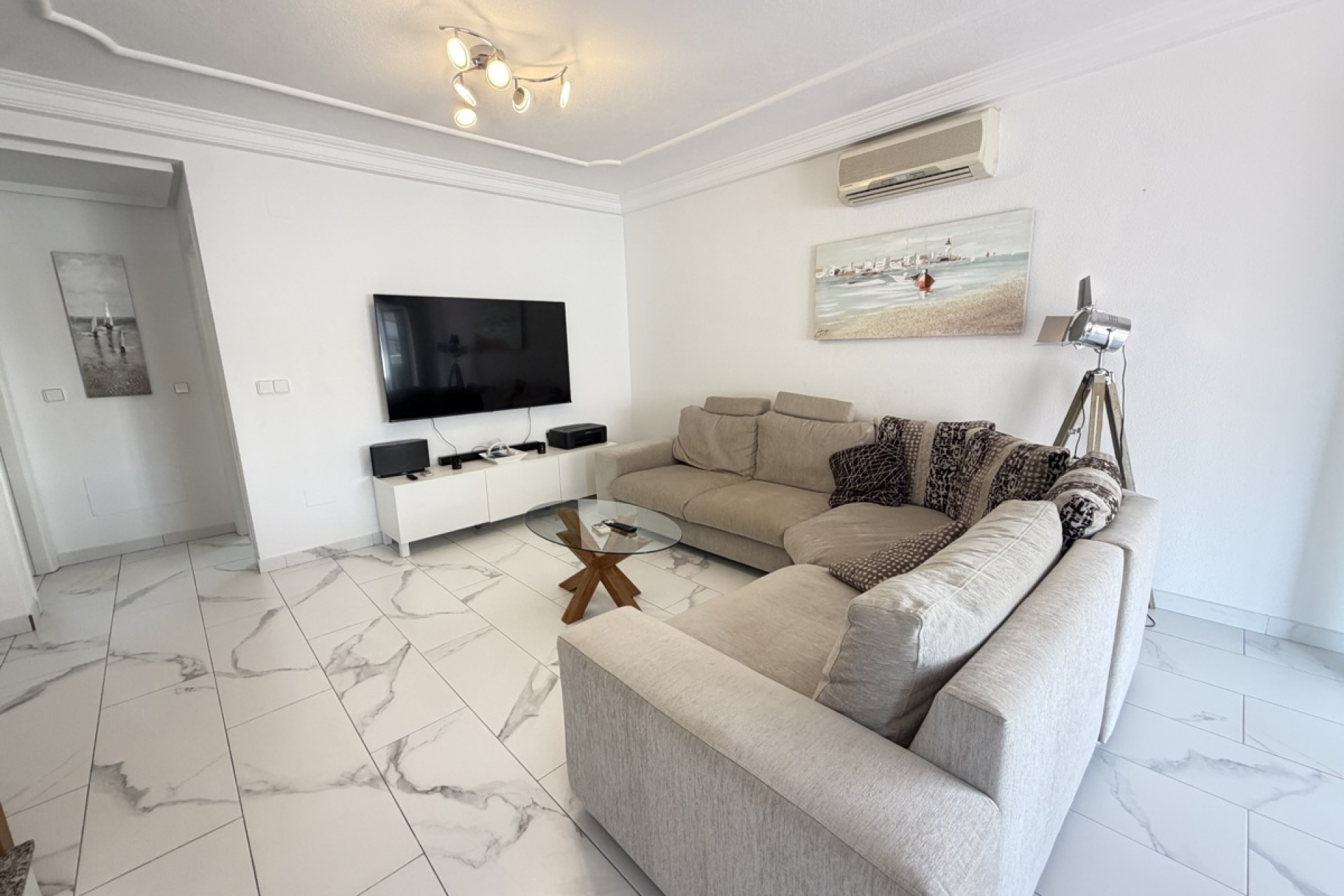 Resale - Detached Villa - Villamartín