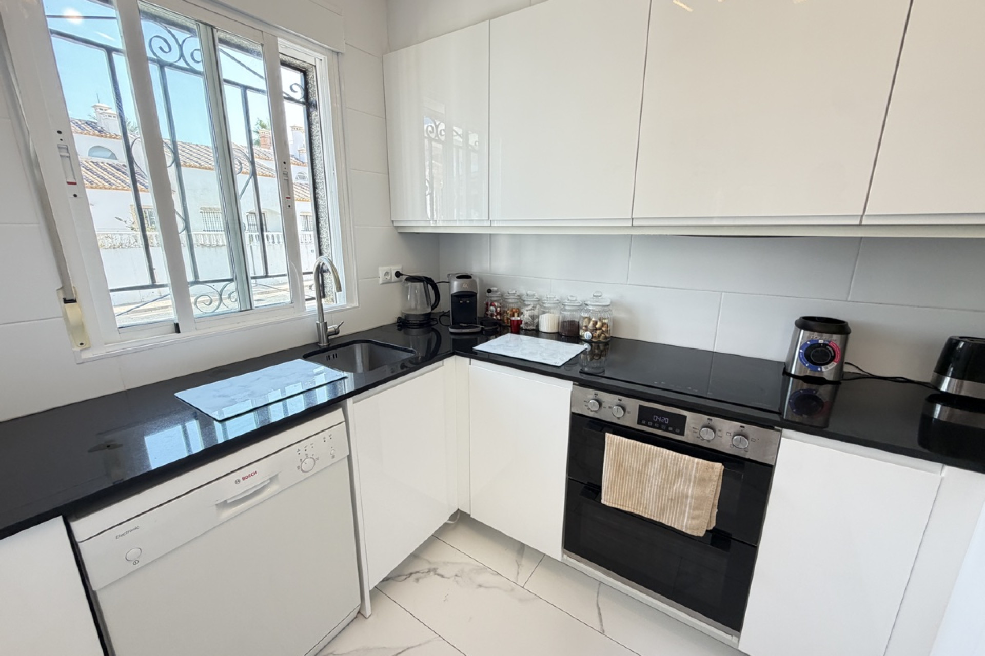Resale - Detached Villa - Villamartín