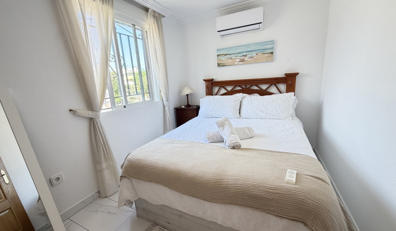 Resale - Detached Villa - Villamartín